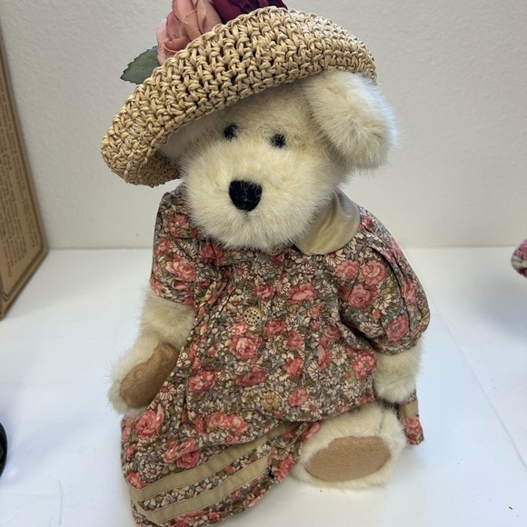 Boyd's Bears - T.J.'s Best Dressed Collection - 20th Anniversary - Picture 6 of 16